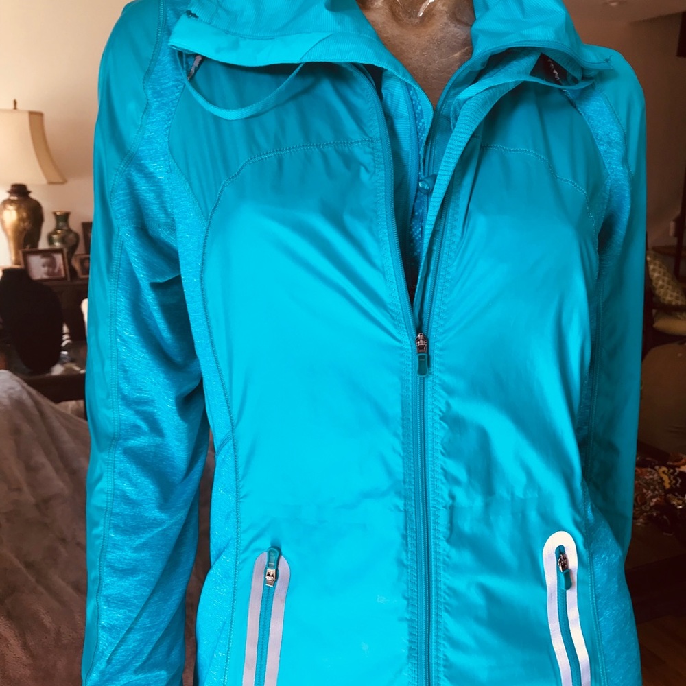 LULULEMON Vest & Jacket Reflective Lightwt sz 8